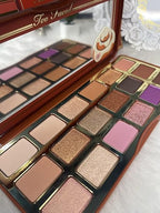 Too Faced Cinnamon Swirl eyeshadow palette