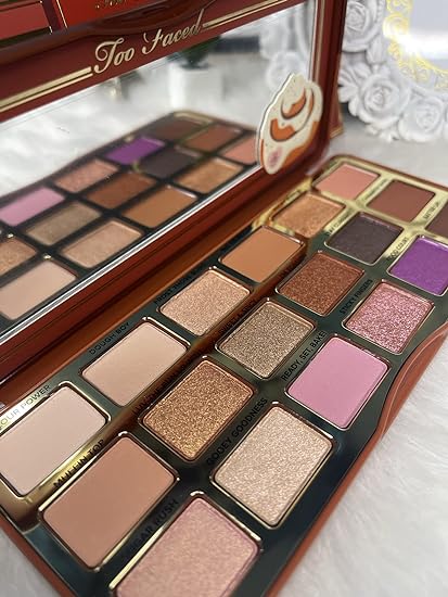 Too Faced Cinnamon Swirl eyeshadow palette
