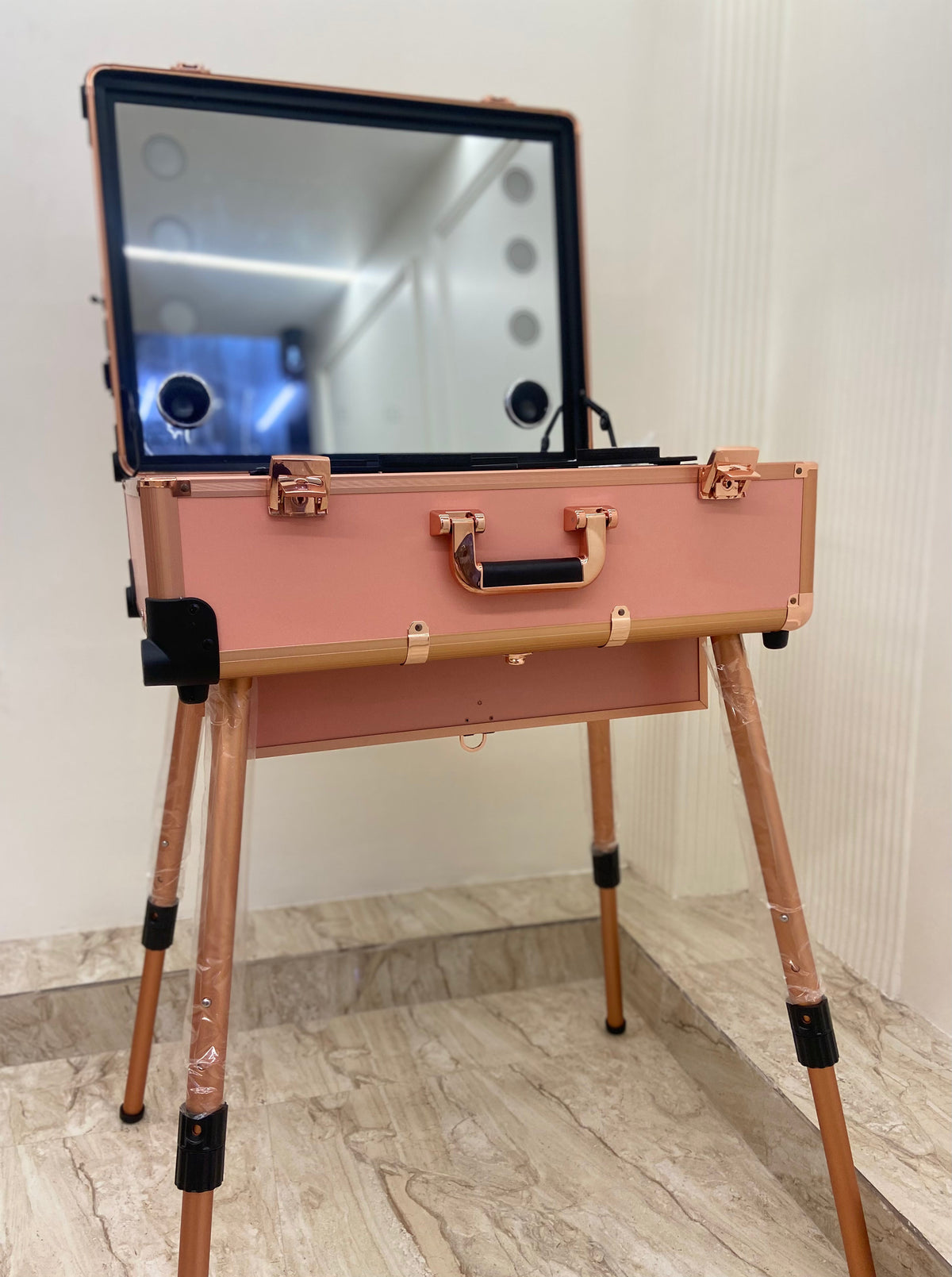 Studio Vanity with Mirror, LED Lights & Bluetooth (Rose Gold)